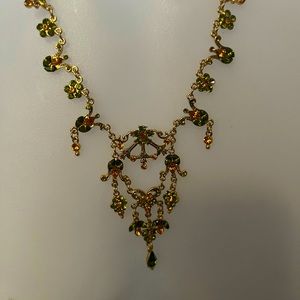 Fashion necklace gold floral sparkly great for occasions
